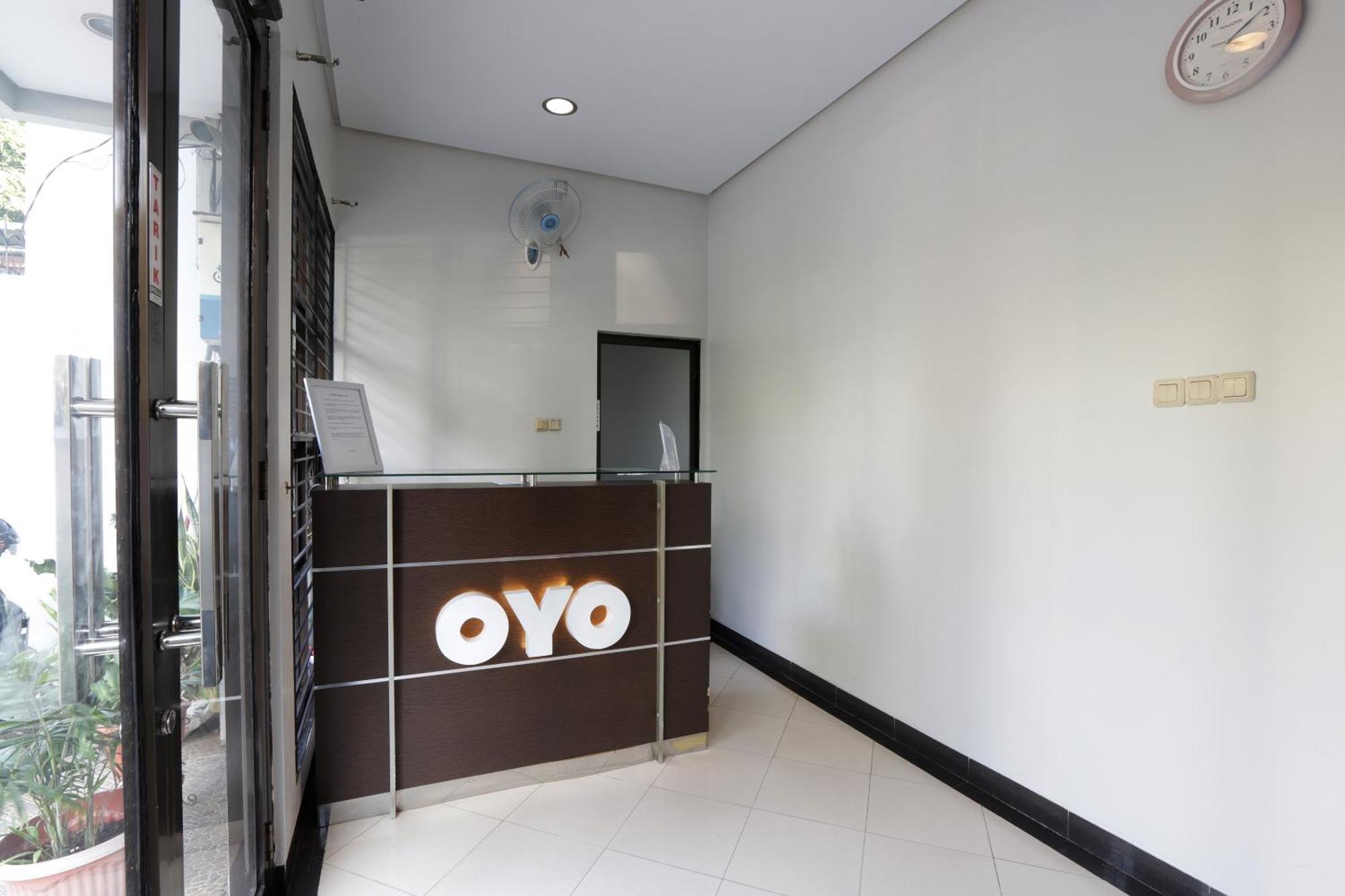OYO 148 Cempaka Place Homestay Jakarta Bagian luar foto