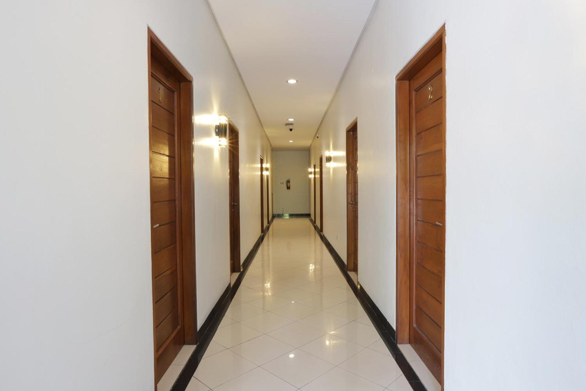 OYO 148 Cempaka Place Homestay Jakarta Bagian luar foto