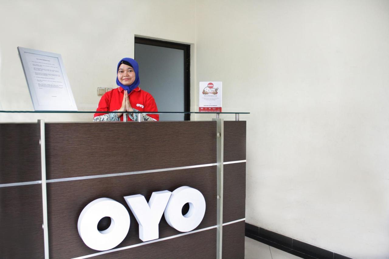 OYO 148 Cempaka Place Homestay Jakarta Bagian luar foto